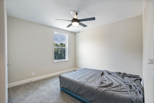 3601 Westlake Dr, Clarksville, TN 37040