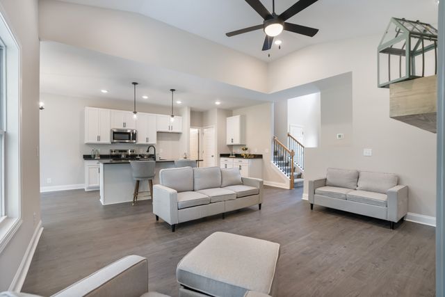 3601 Westlake Dr, Clarksville, TN 37040