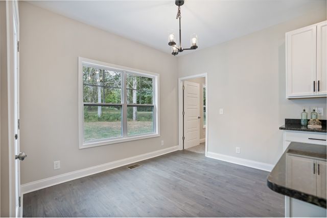 3601 Westlake Dr, Clarksville, TN 37040