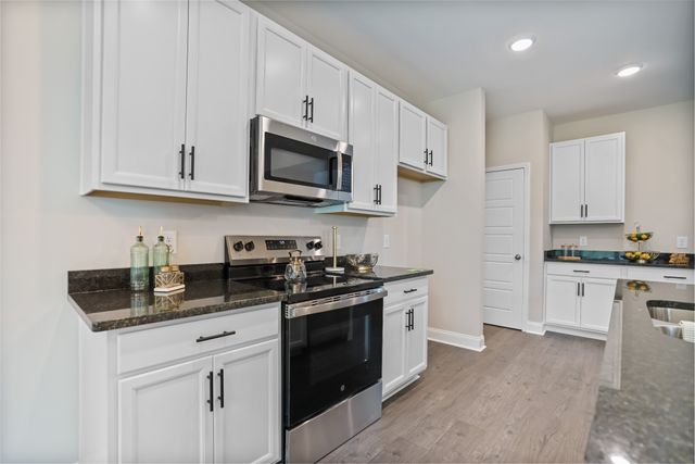 3601 Westlake Dr, Clarksville, TN 37040