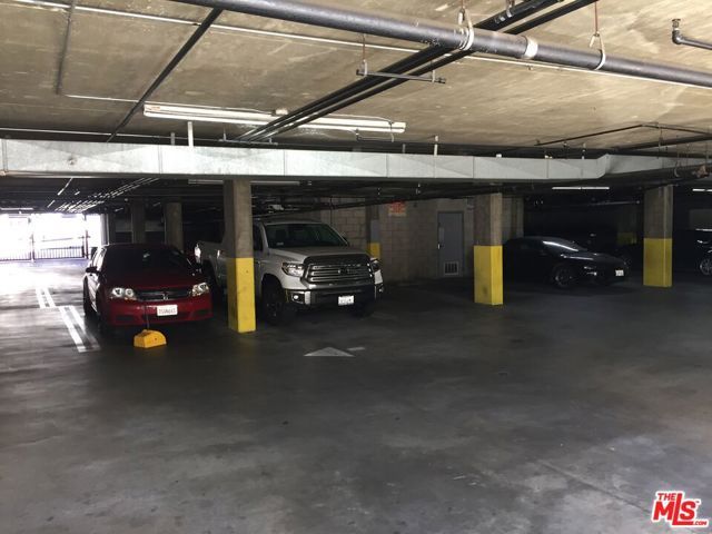 428 S Grand View Street 104, Los Angeles, CA 90057