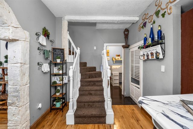 1273 E 18th Street, Des Moines, IA 50316