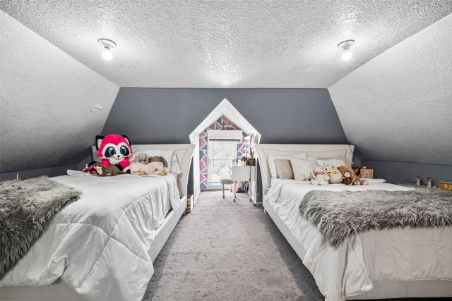 1273 E 18th Street, Des Moines, IA 50316