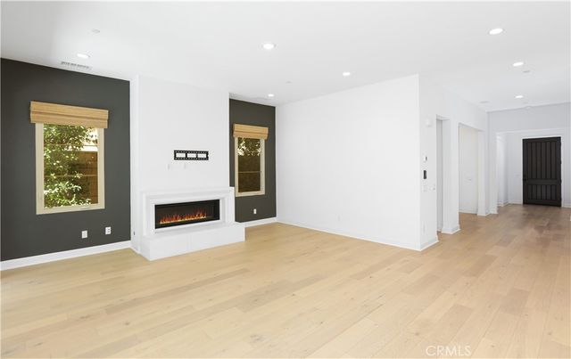 122 Jayhawk, Irvine, CA 92602