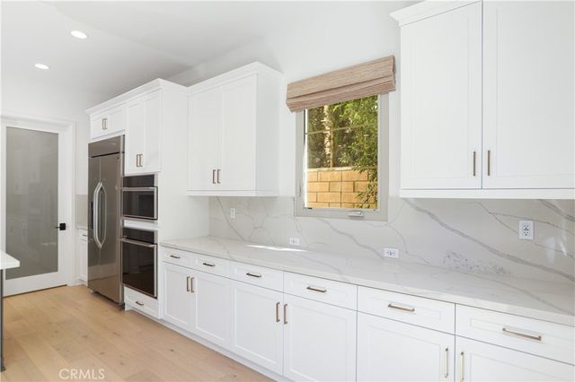 122 Jayhawk, Irvine, CA 92602