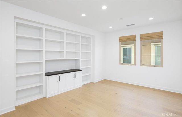 122 Jayhawk, Irvine, CA 92602