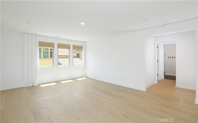 122 Jayhawk, Irvine, CA 92602