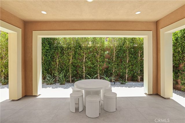 122 Jayhawk, Irvine, CA 92602