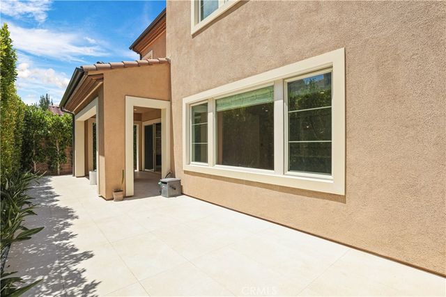 122 Jayhawk, Irvine, CA 92602