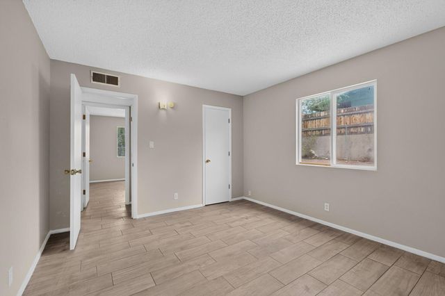 620 Turquoise Court NE, Albuquerque, NM 87123
