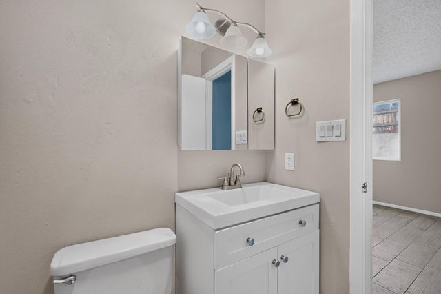 620 Turquoise Court NE, Albuquerque, NM 87123