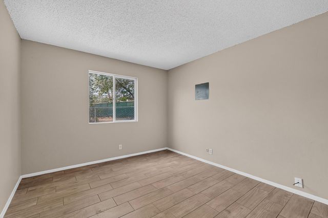 620 Turquoise Court NE, Albuquerque, NM 87123