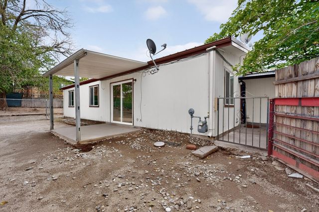 620 Turquoise Court NE, Albuquerque, NM 87123