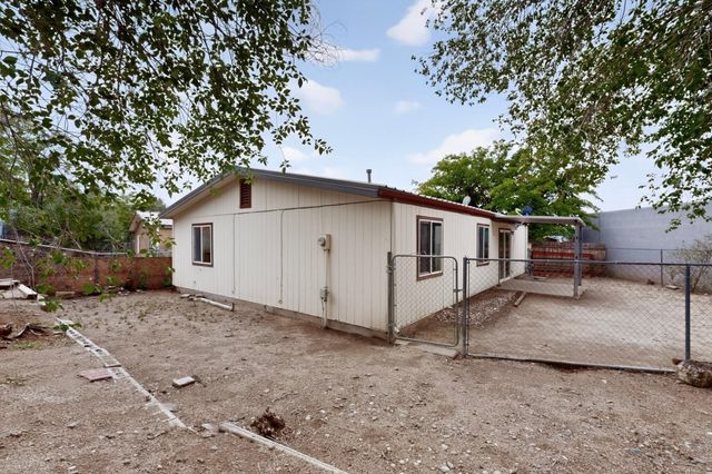 620 Turquoise Court NE, Albuquerque, NM 87123