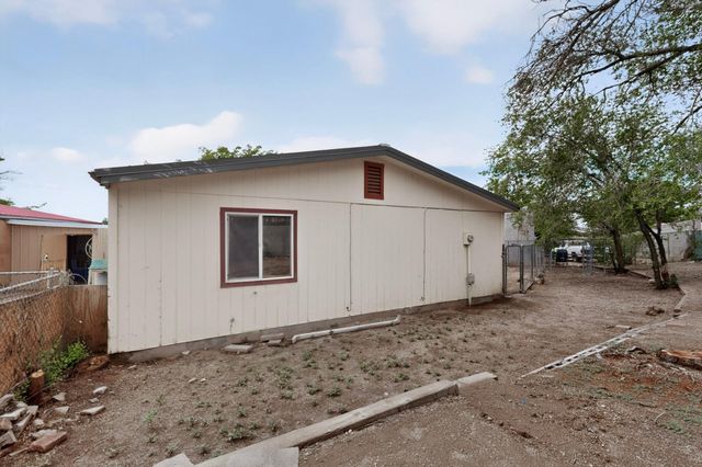 620 Turquoise Court NE, Albuquerque, NM 87123