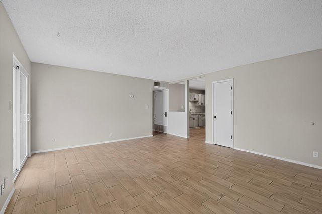 620 Turquoise Court NE, Albuquerque, NM 87123