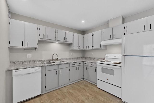 620 Turquoise Court NE, Albuquerque, NM 87123