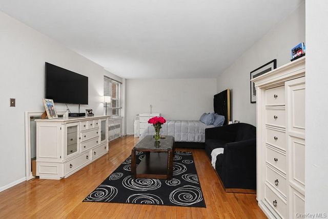 30 N Broadway 4F, White Plains, NY 10601