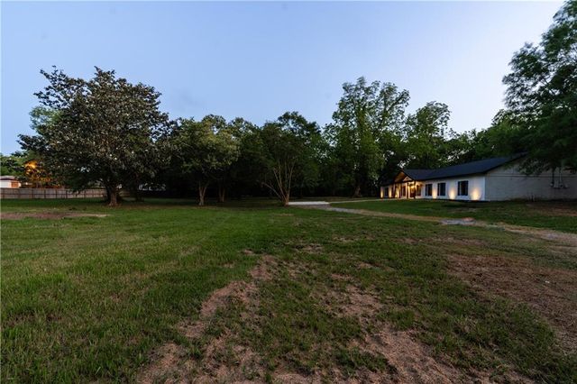 11250 Potter Tract Road, Grand Bay, AL 36541