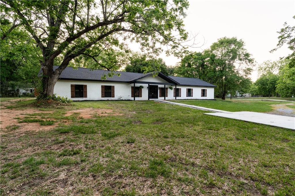 11250 Potter Tract Road, Grand Bay, AL 36541