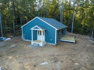 31 Lakeshore Drive, Middleton, NH 03887