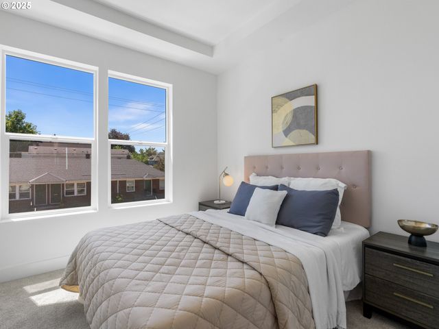 265 N Skidmore St 3, Portland, OR 97201