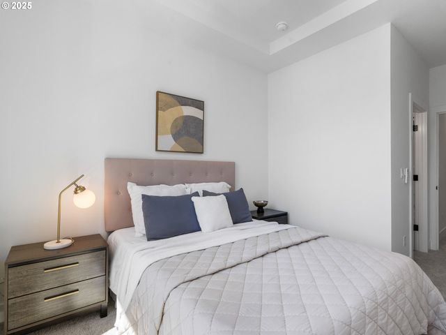 265 N Skidmore St 3, Portland, OR 97201