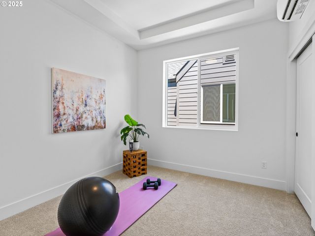 265 N Skidmore St 3, Portland, OR 97201