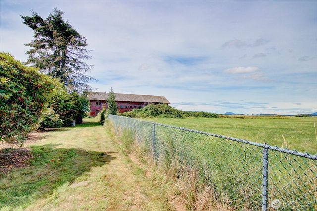 17483 Peterson Road, Burlington, WA 98233