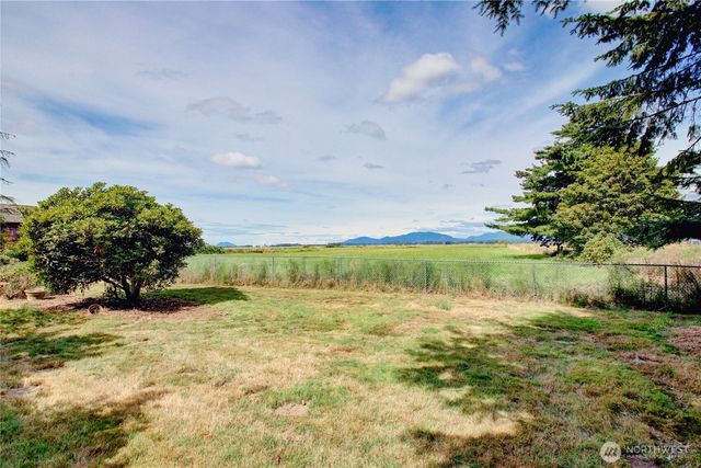 17483 Peterson Road, Burlington, WA 98233