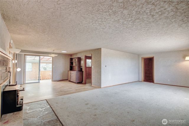 17483 Peterson Road, Burlington, WA 98233