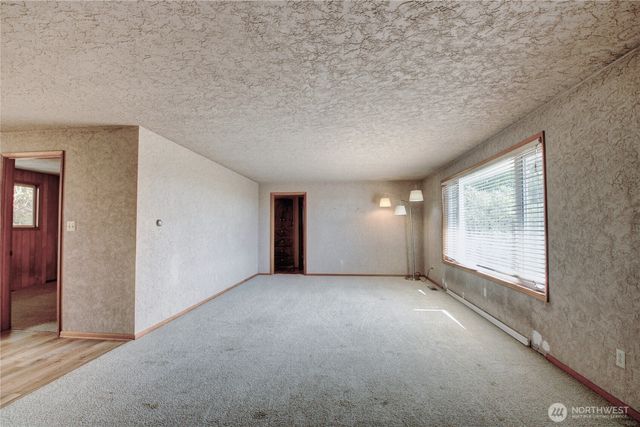 17483 Peterson Road, Burlington, WA 98233