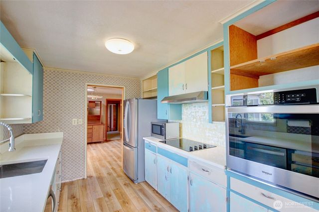 17483 Peterson Road, Burlington, WA 98233
