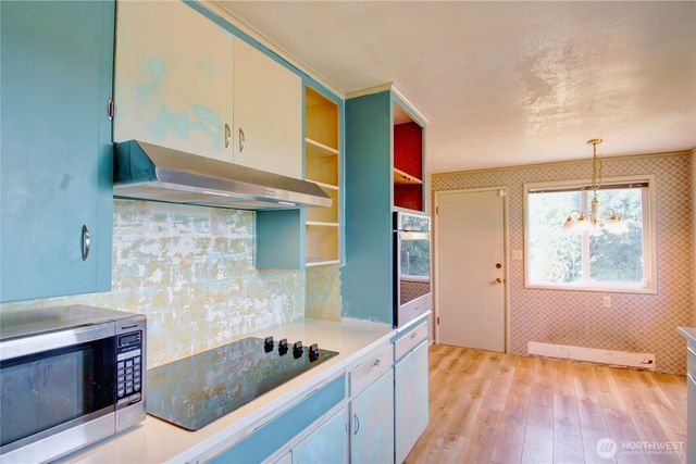 17483 Peterson Road, Burlington, WA 98233