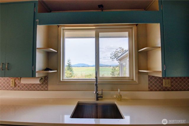 17483 Peterson Road, Burlington, WA 98233