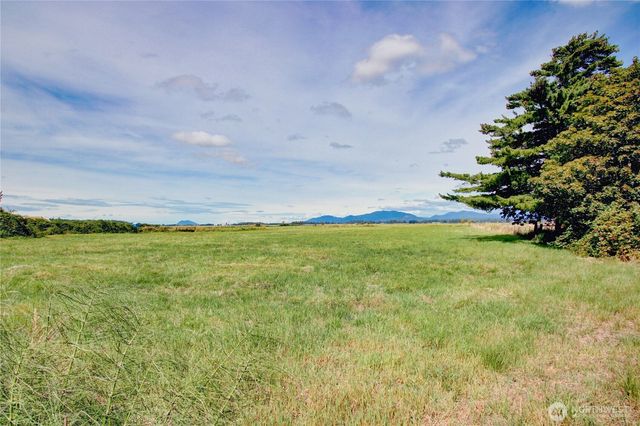 17483 Peterson Road, Burlington, WA 98233