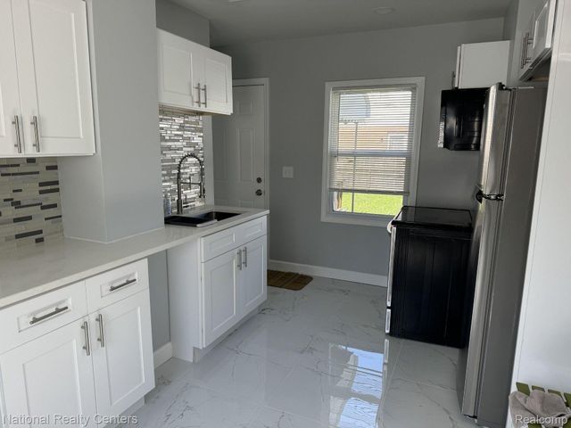 2162 Homeplace Street, Dearborn, MI 48124