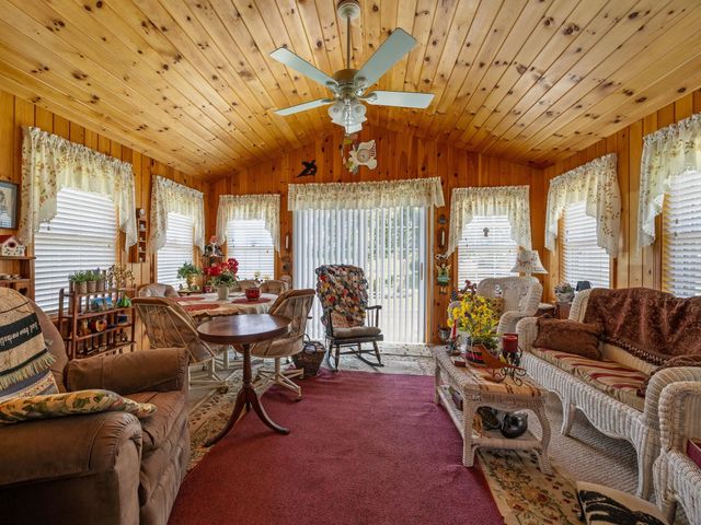 2016 Evergreen Drive, Boiling Springs, SC 29316