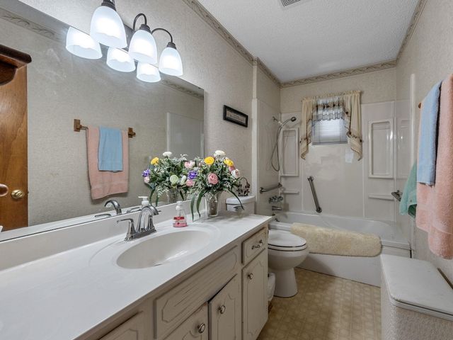 2016 Evergreen Drive, Boiling Springs, SC 29316