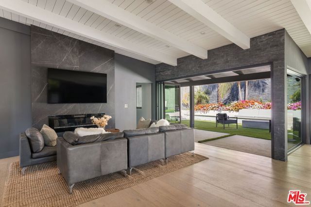 344 Arno Way, Pacific Palisades (los Angeles), CA 90272