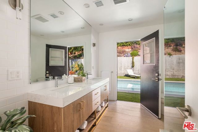 344 Arno Way, Pacific Palisades (los Angeles), CA 90272