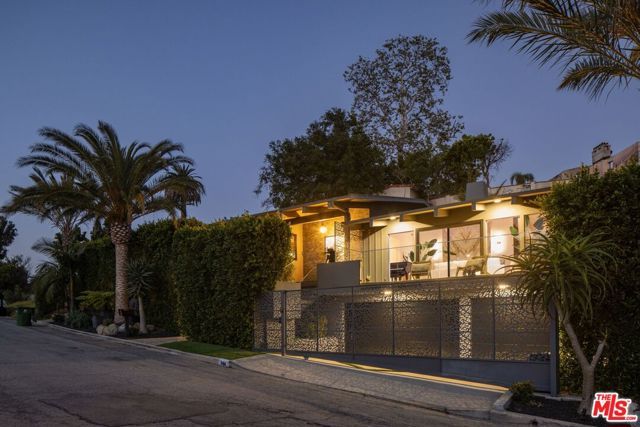 344 Arno Way, Pacific Palisades (los Angeles), CA 90272
