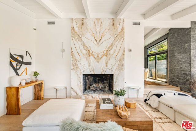 344 Arno Way, Pacific Palisades (los Angeles), CA 90272
