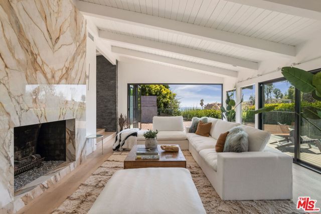 344 Arno Way, Pacific Palisades (los Angeles), CA 90272