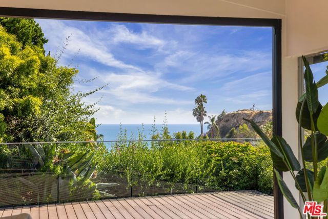 344 Arno Way, Pacific Palisades (los Angeles), CA 90272
