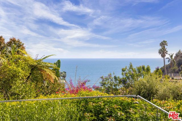 344 Arno Way, Pacific Palisades (los Angeles), CA 90272