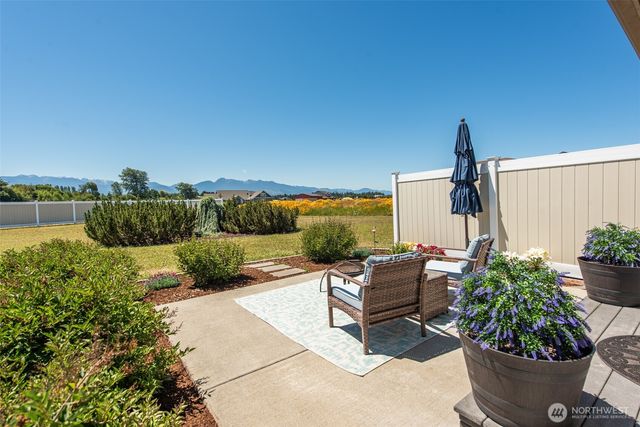 73 Greywolf Road, Sequim, WA 98382