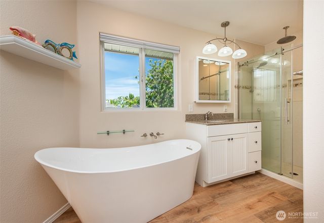 73 Greywolf Road, Sequim, WA 98382