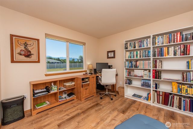 73 Greywolf Road, Sequim, WA 98382