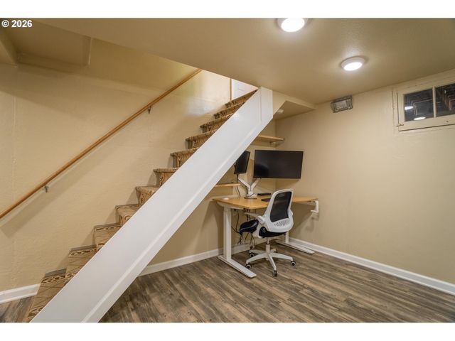 10316 Ne SACRAMENTO St, Portland, OR 97220